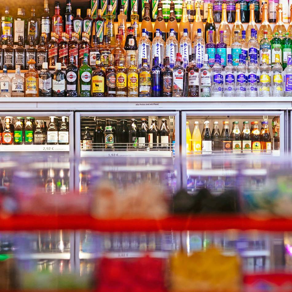 Es soll richtige Bestelllisten geben: Suchtkranke stehlen Ware für Büdchen in Düsseldorf – Anwältin spricht von „System“