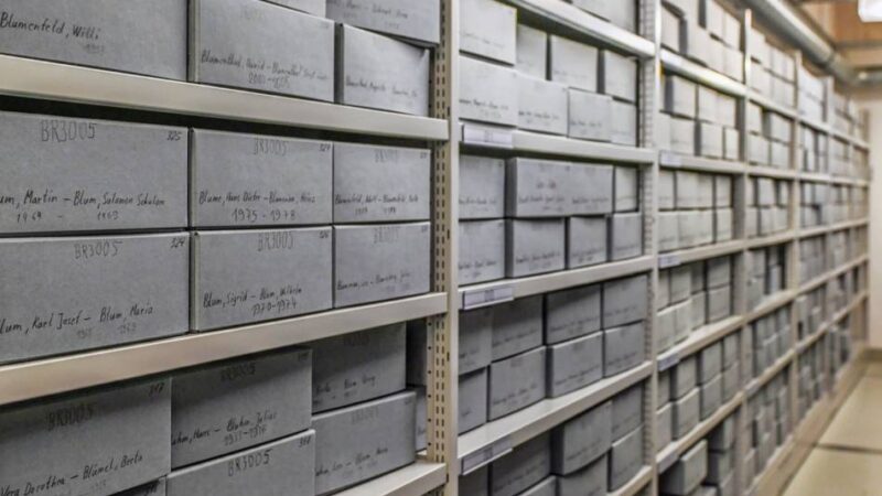 Duisburg während des Zweiten Weltkrieges: Ein zwiespältiger NS-Oberbürgermeister