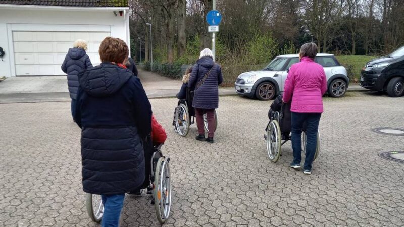 Angebot für Ehrenamtler: Qualifizierungskurs für Seniorenbegleiter