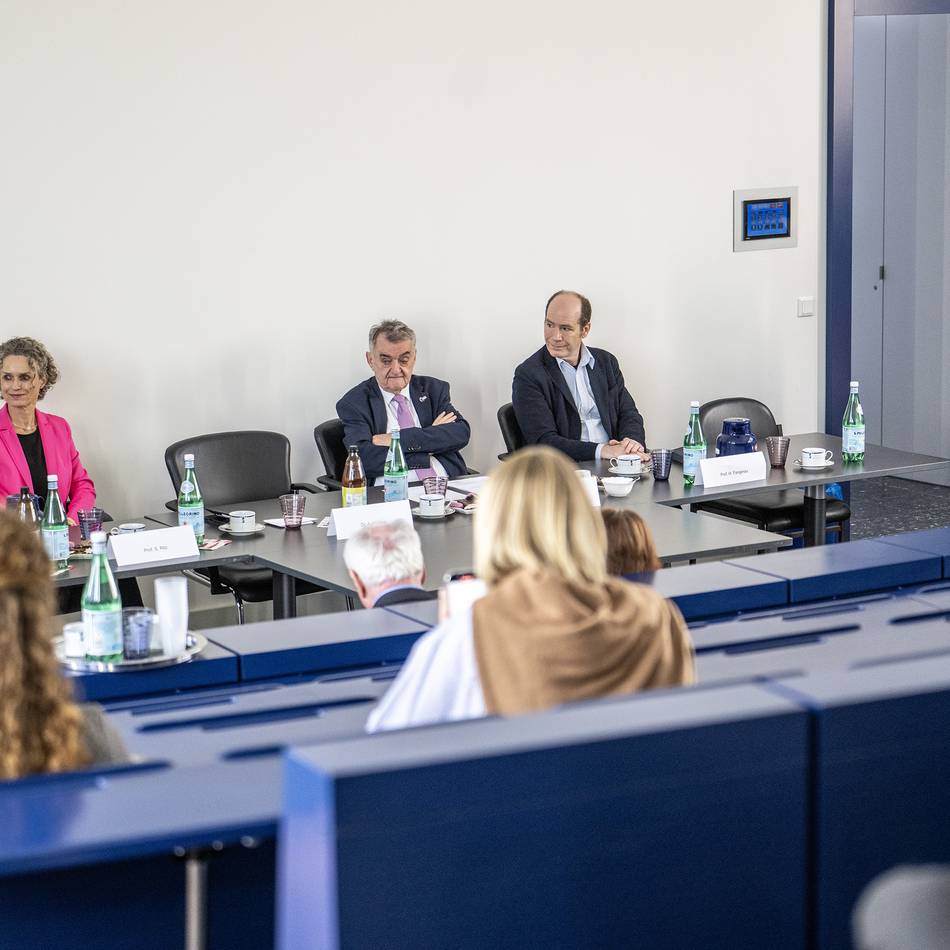 Neue Stiftung in Düsseldorf: „Wir haben miterlebt, wie drei Säuglinge nach einem Schütteltrauma gestorben sind“