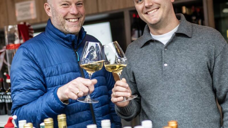 Concept Riesling in Düsseldorf: Eine Erfolgsgeschichte vom Carlsplatz – „Sind irgendwie das Brauhaus für Weintrinker“