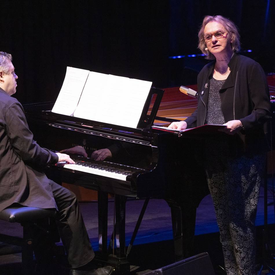 Elke Heidenreich begeistert im Schumannsaal: „Wundgehofft am Leben“