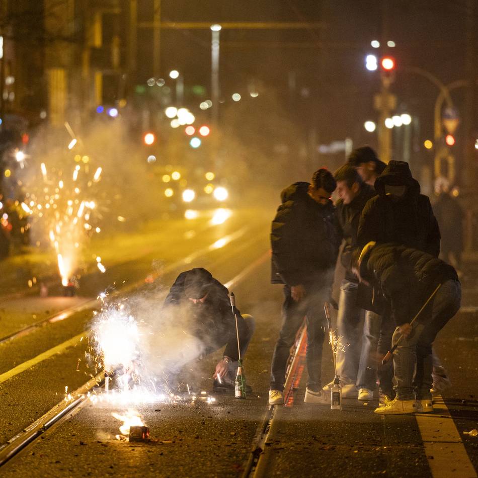 Silvester 2025: Duisburg entscheidet sich erneut gegen Böllerverbotszonen