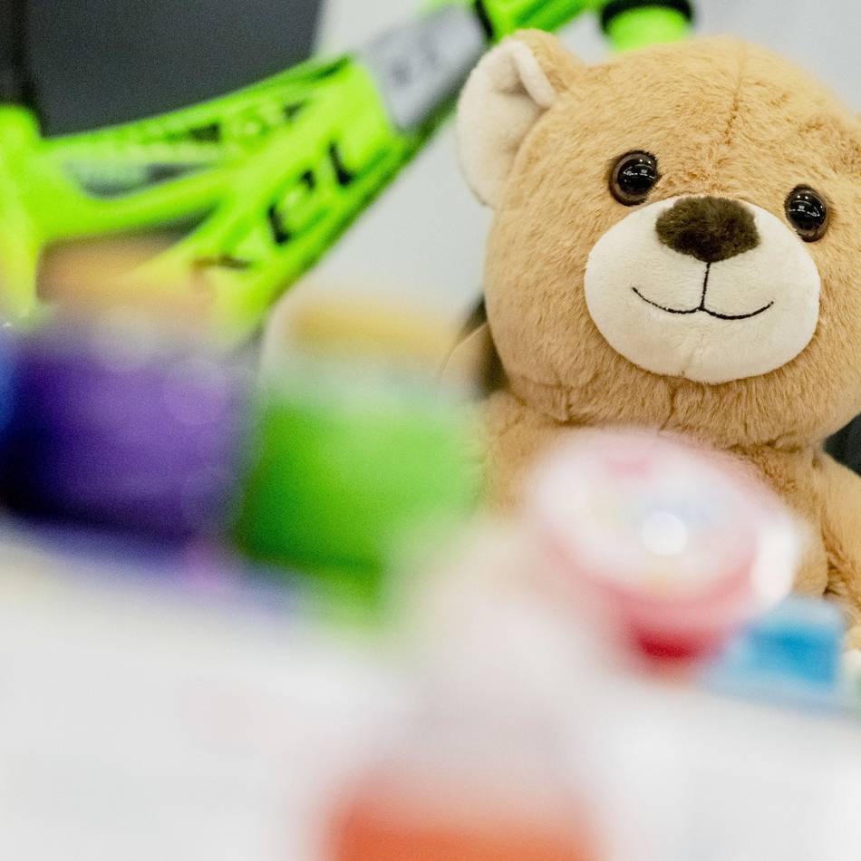 Der Spion im Kinderzimmer: KI-Spielzeug zu Weihnachten? – Keine gute Idee!