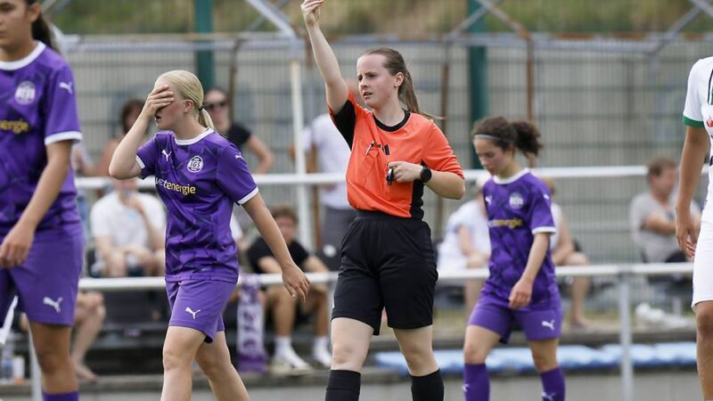 Schiedsrichterin aus Langenfeld: „Wenn ich am Ende vom Platz gehe, und keiner will was von mir, ist alles gut“