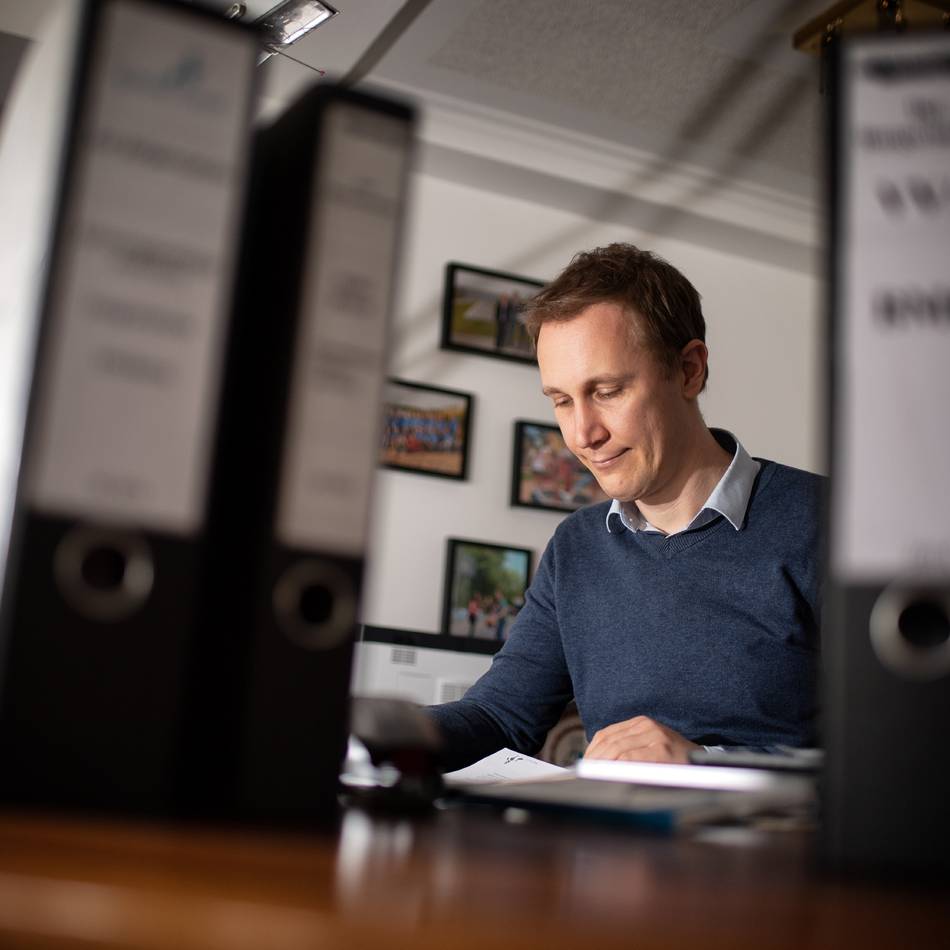 Jahresabschluss 2024 beschlossen: Monheimer Rat verweigert Ex-Bürgermeister Zimmermann die Entlastung