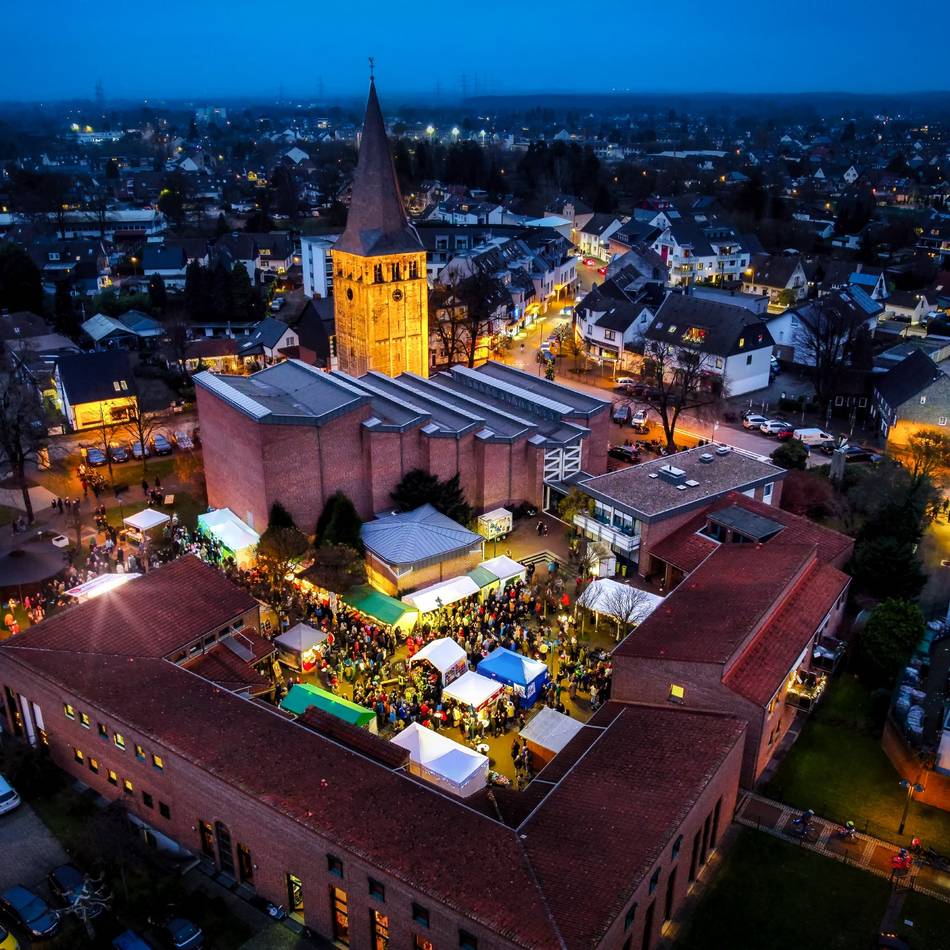 In Langenfeld: Adventsstimmung auf dem Richrather Weihnachtsmarkt