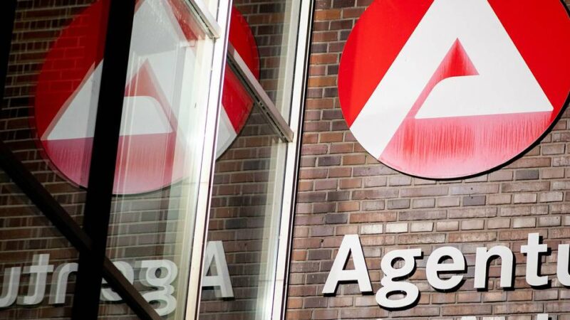 Unveröffentlichte IW-Studie: Rein kommunale Jobcenter integrieren seltener in Arbeit