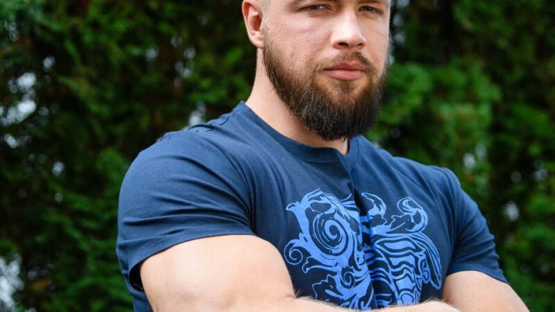 Felix Blumes Kanzler-Träume: Düsseldorfer Rapper Kollegah veröffentlicht Album unter bürgerlichem Namen