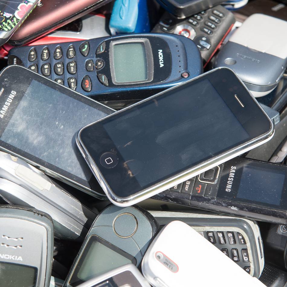 Bürgerbüro Heiligenhaus: Neuer Nutzen für alte Handys und Tablets