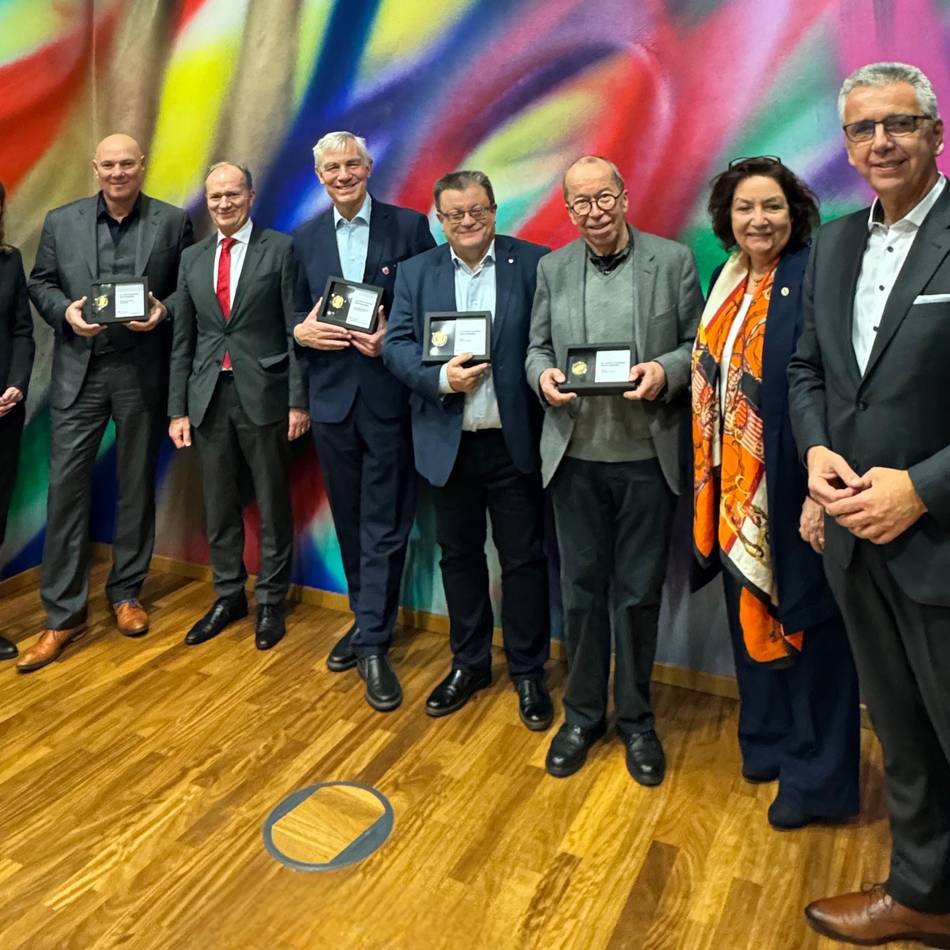 Sparkasse HRV: Sparkasse zeichnet Verwaltungsratsangehörige aus