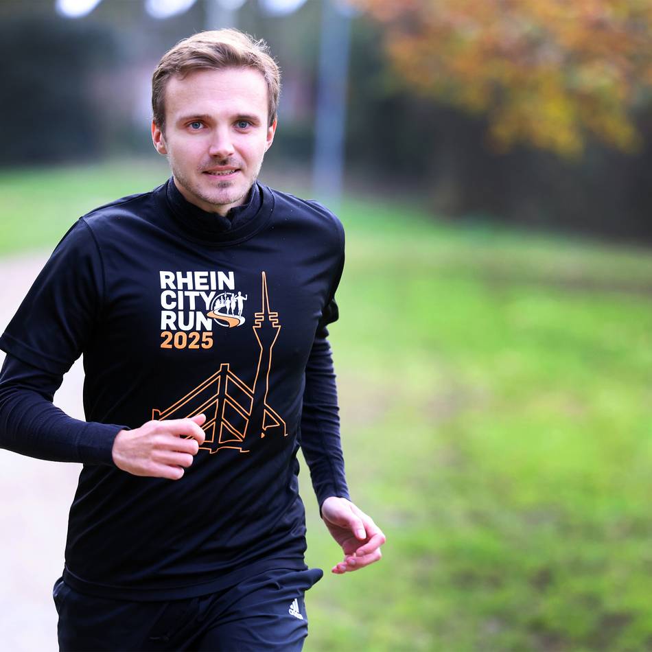 Ein Hildener beim Neanderland Cup: Laufschuhe und Acryl sind seine Passion