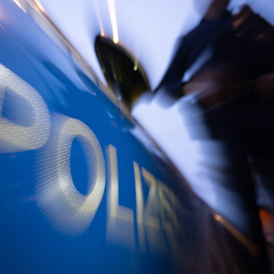 Einbruchserie in Mettmann und Wülfrath: Diebe brechen 13 Handwerkerfahrzeuge auf