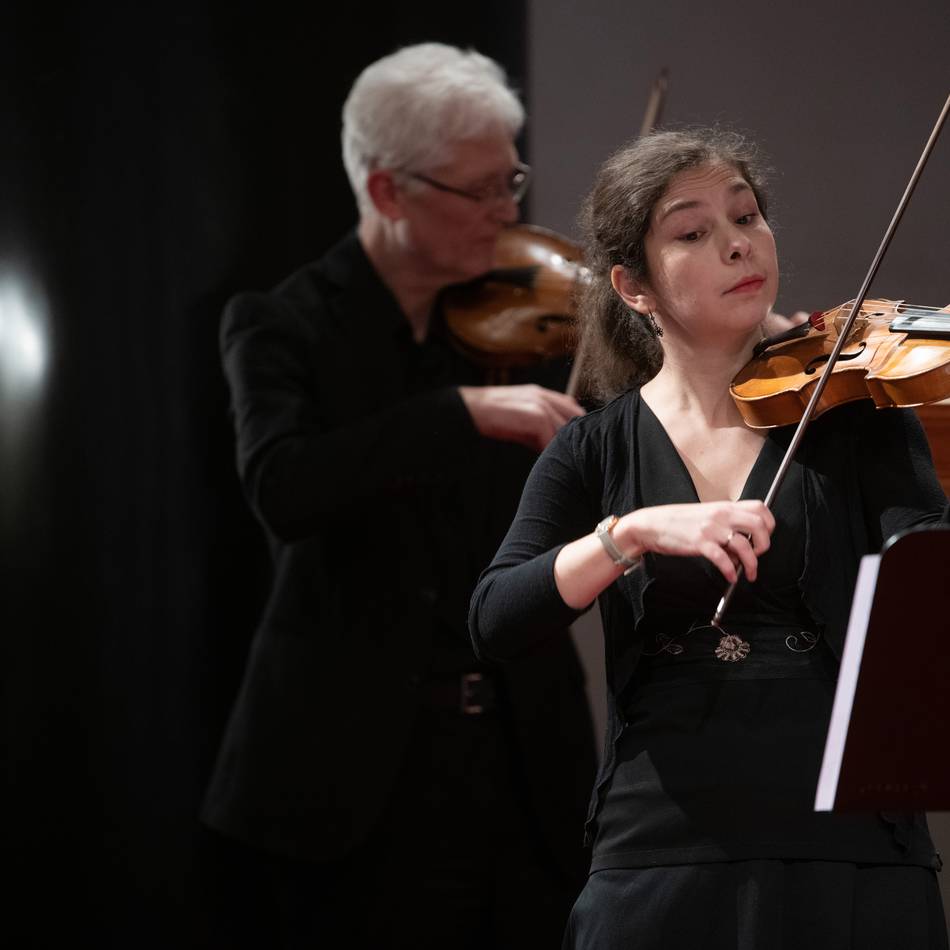 Weihnachtsmusik in Duisburg: Konzerte in der Salvatorkirche und im Opernfoyer begeistern