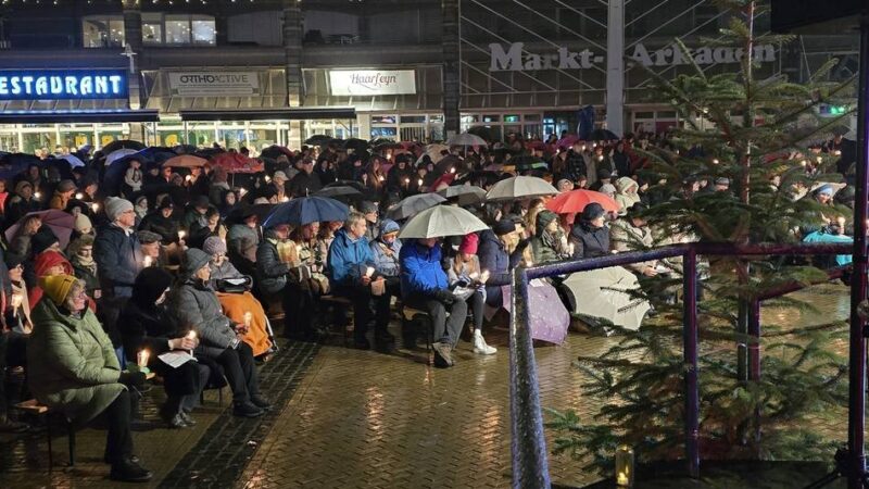 In Langenfeld: „Mette am Markt“ unter freiem Himmel an Heiligabend
