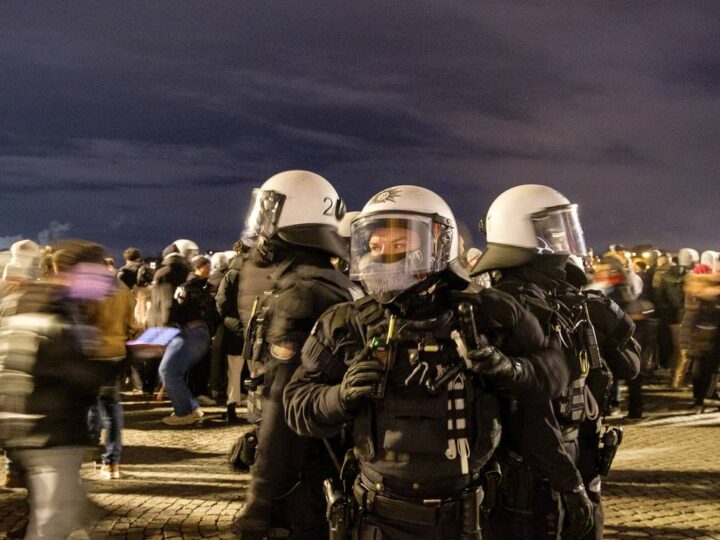 Jahreswechsel in Düsseldorf: Polizei mit Hunderten Kräften im Einsatz