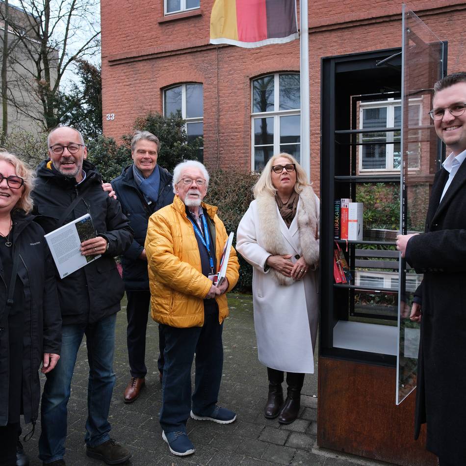 Bücherschrank in Tiefenbroich: Eine Anlaufstelle für Leseratten