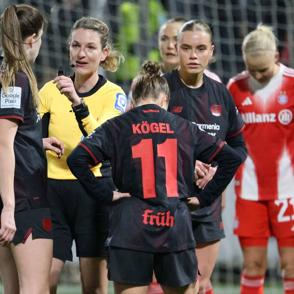 Schiedsrichter-Frust bei Bayers Frauen: Leverkusen unterliegt München mit 0:3