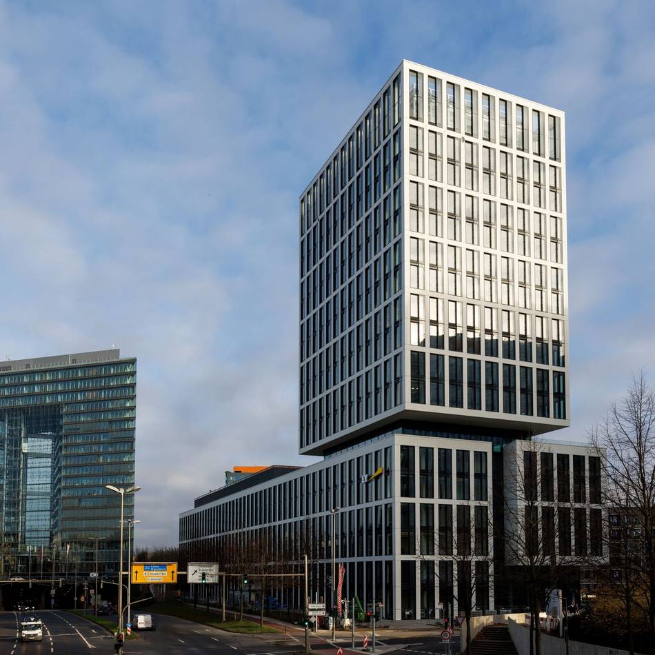 Neubauten in Düsseldorf: Pandion stellt „Officehome Rise“ fertig und übergibt erste Mietflächen