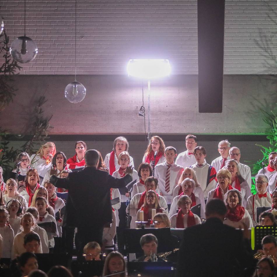 Mitreißende Musik zum Fest: So war das Jubiläumskonzert von „Swinging Christmas“ in Meerbusch