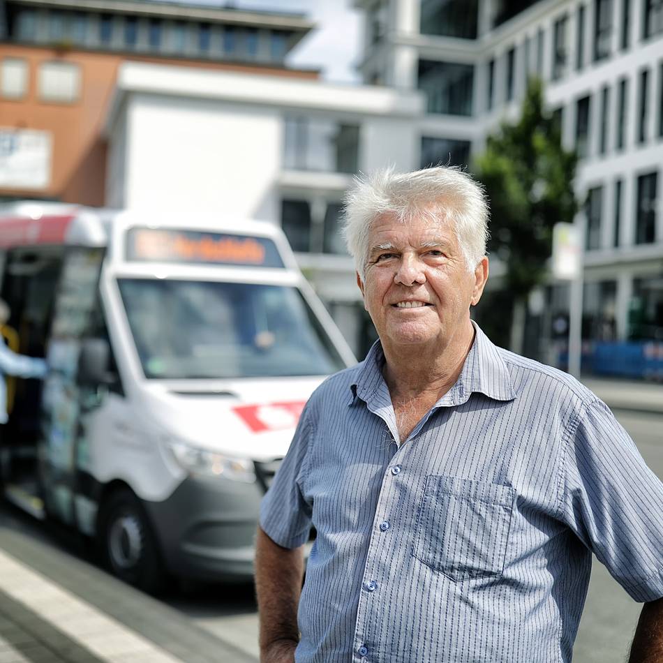 Gut 2000 Personen im Monat fahren mit BB3 durch Mettmann: Bürgerbus meldet steigende Fahrgastzahlen