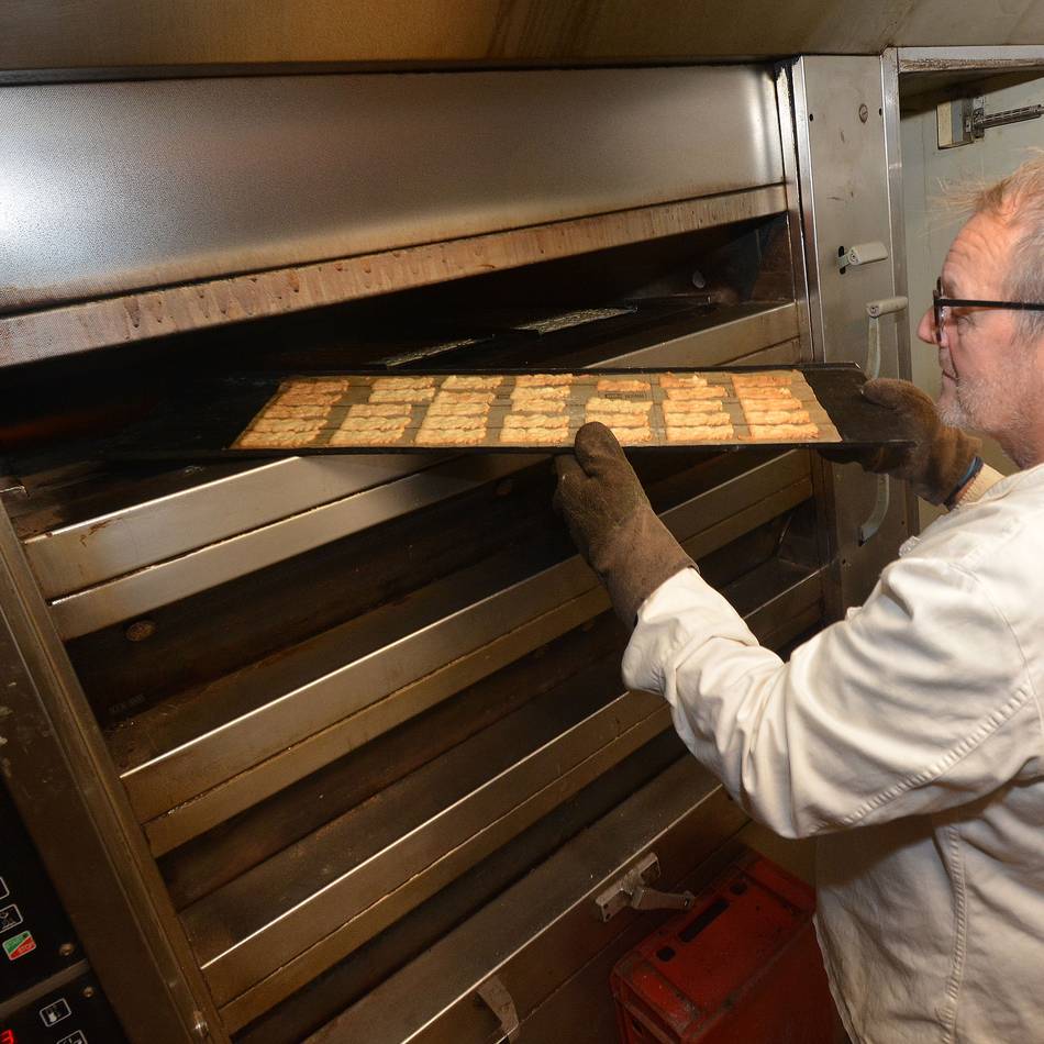 Bäckerei Gummersbach in Neuss: Spekulatius frisch aus dem Ofen – Einblicke in eine besondere Bäckerei
