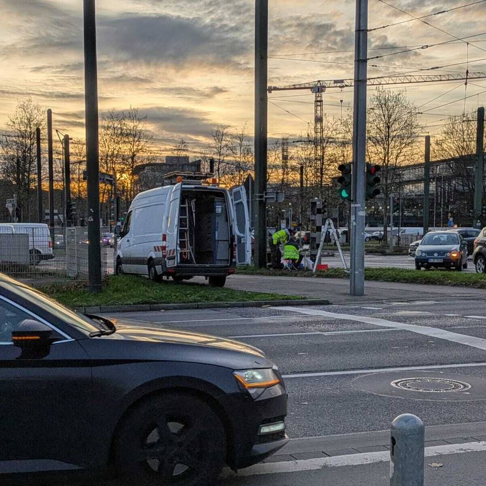 Kreuzung in Düsseldorf: Der Blitzer am Mörsenbroicher Ei geht wieder in Betrieb – teilweise