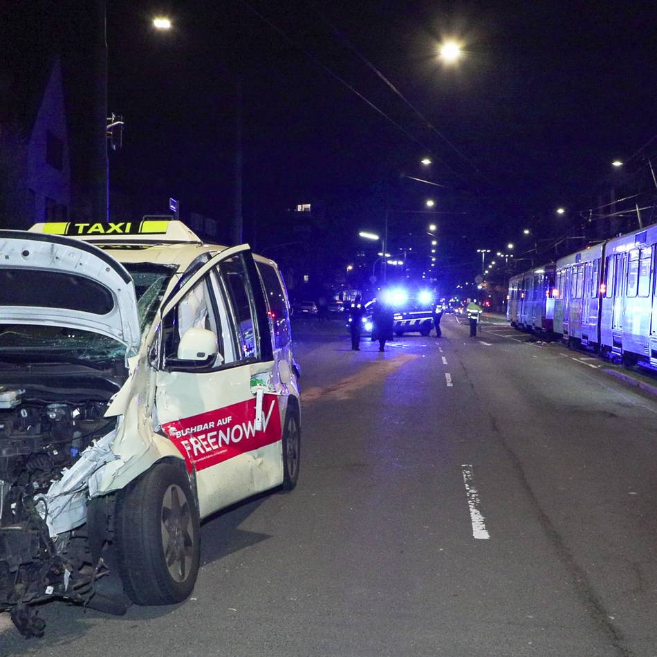 Unfallforschung in Düsseldorf: Polizei, Stadt und Rheinbahn schließen sich gegen Straßenbahn-Unfälle zusammen