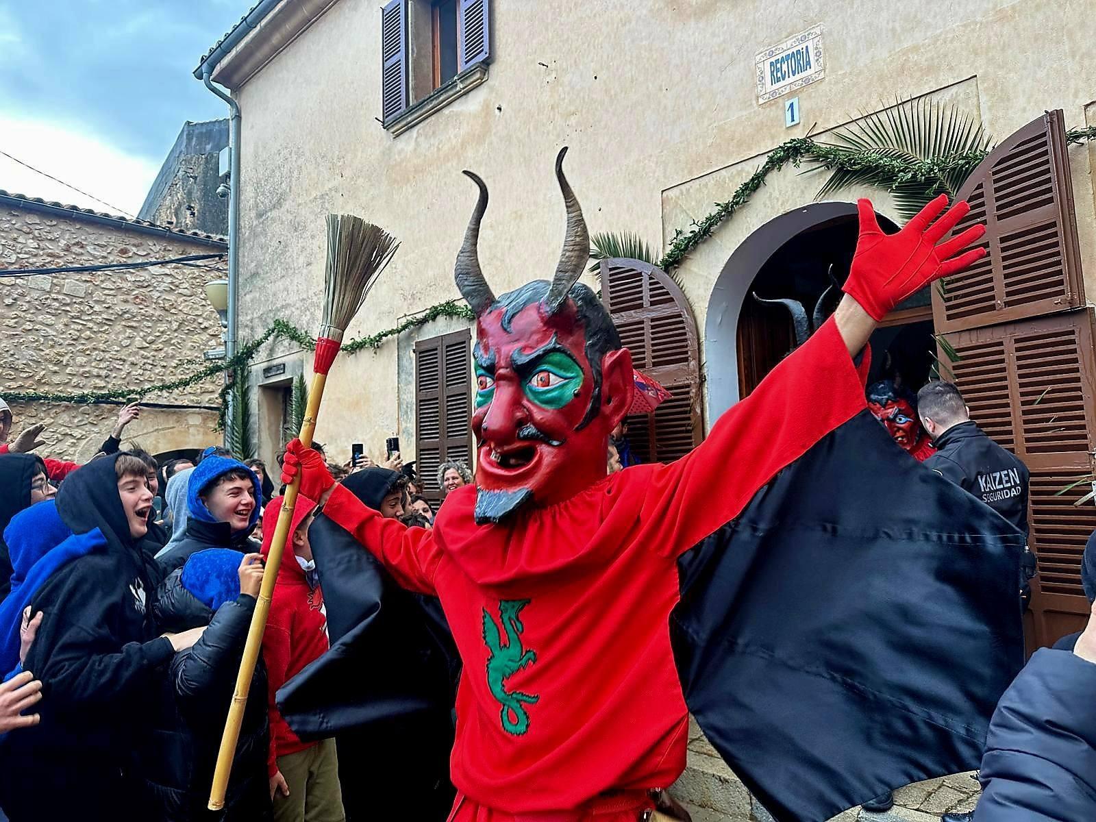 Mallorca stehen im Januar noch vor viele Feste bevor: Doch Heilige ehren ohne Sinn und Verstand?