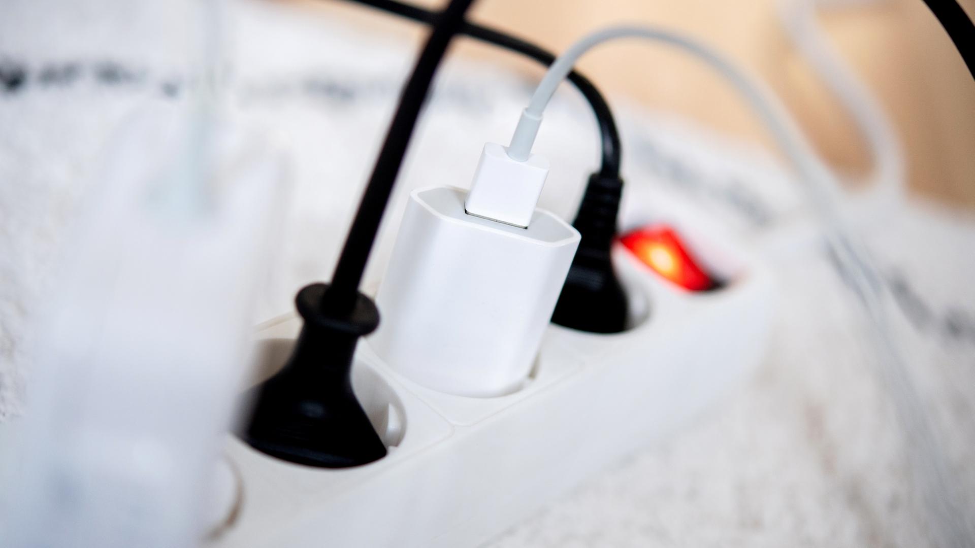 RWE-Chef erwartet sinkende Preise für Strom und Gas