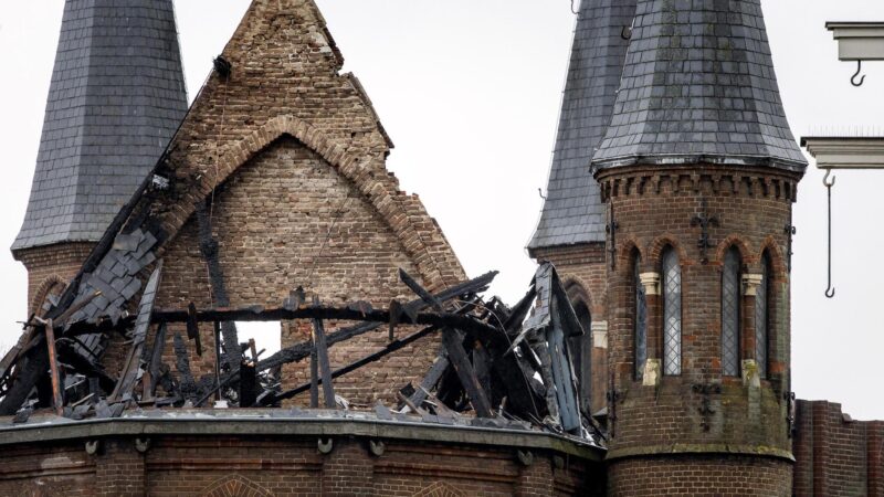 Amsterdamer Vondelkirche soll nach Brand wiederaufgebaut werden