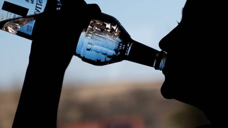 2024 gab es 48 Jugendliche mit Alkoholvergiftung: Mehr jugendliche Rauschtrinker im Kreis Mettmann