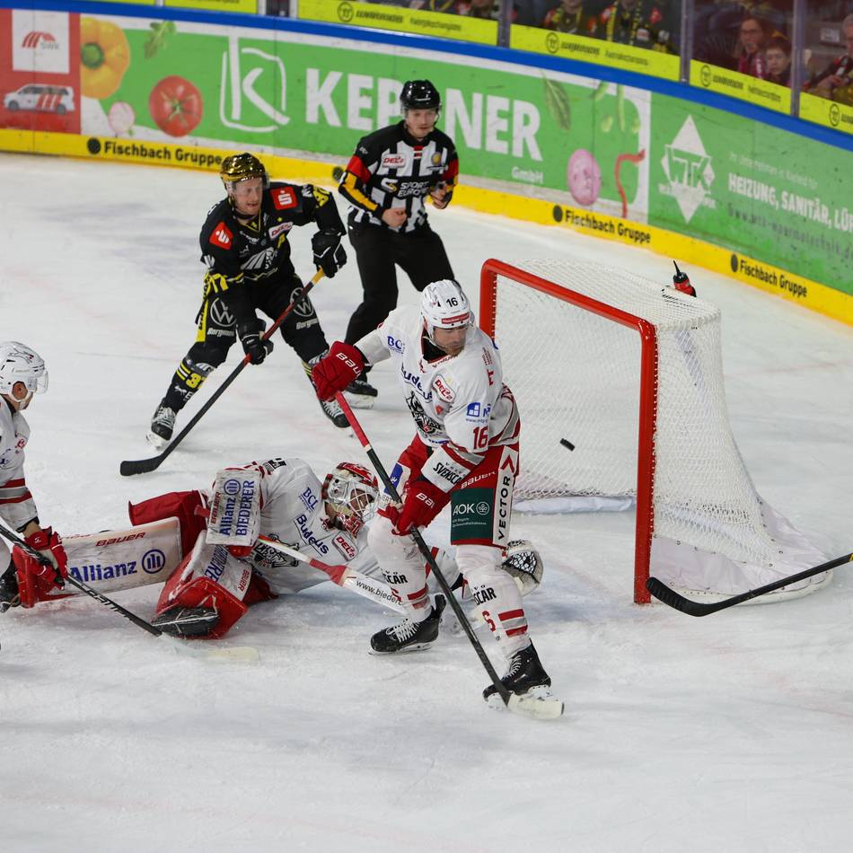 Tabellenführer der DEL2: Krefeld Pinguine drehen Spiel gegen Regensburg