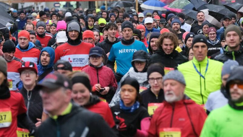 Organisatoren geben Entwarnung: „Schnee ist für den Neujahrslauf eher gut“