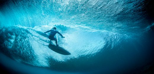 »Heaven’s Gate« von Daniel Faßbender: Die perfekte Welle, der falsche Fall